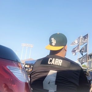 Meet your Posher, Augie